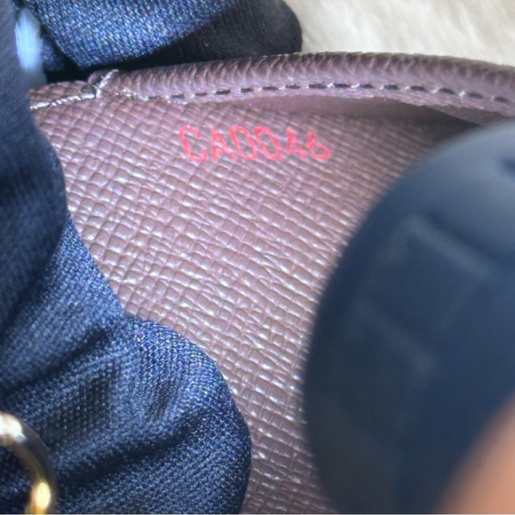 Louis Vuitton Damier Agenda - Picture 16 of 17